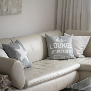 White Living - Sofa in Weiss