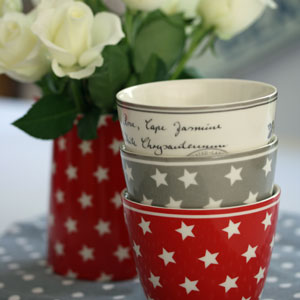 Latte Cups mit Sternen